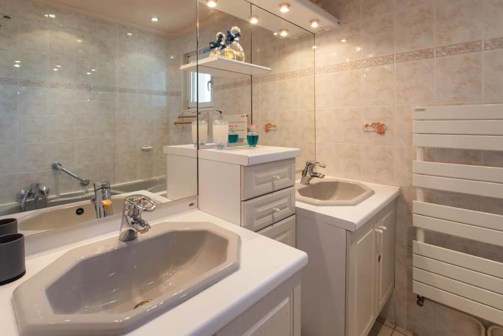 Apartamento A6- 2 Bdr Incredible Sea View - Ac, Garage & Terrace Antibes Exterior foto